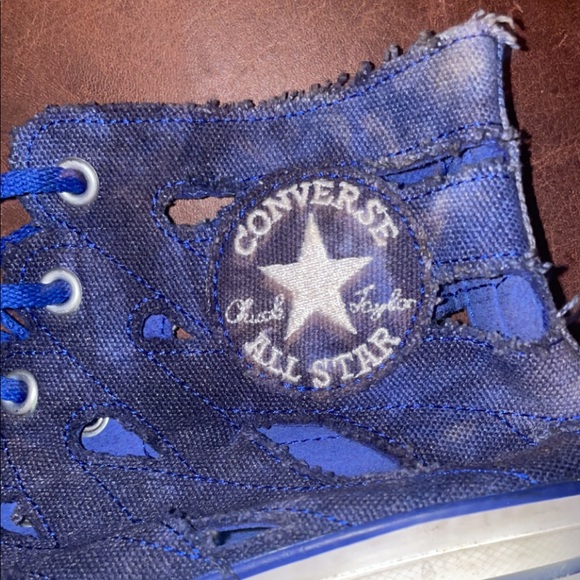 blue tattered/hole converse wedges - Picture 8 of 8
